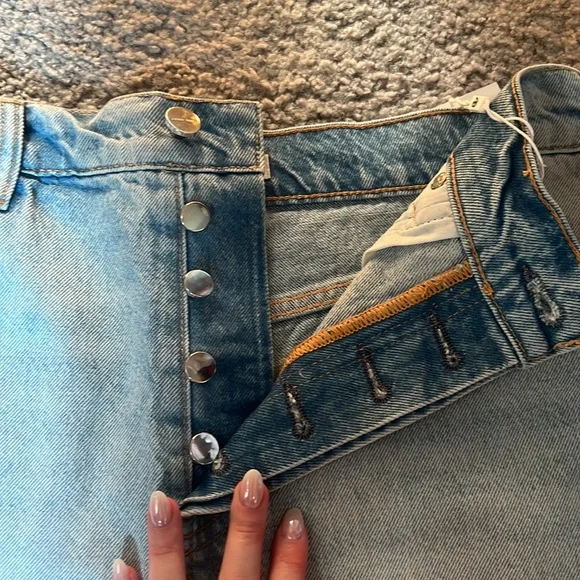 Jean Shorts - Picture 7 of 7